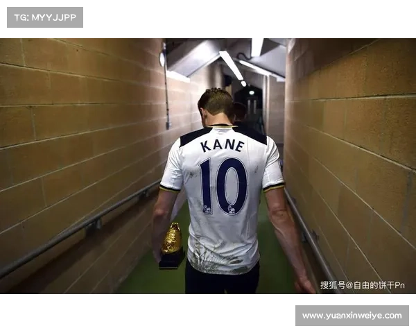 从草根前锋到英格兰传奇哈里凯恩的荣耀征途与巅峰崛起